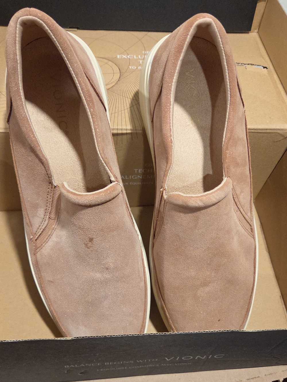Vionic Women's Slip-On Suede Loafers - Blush Pink